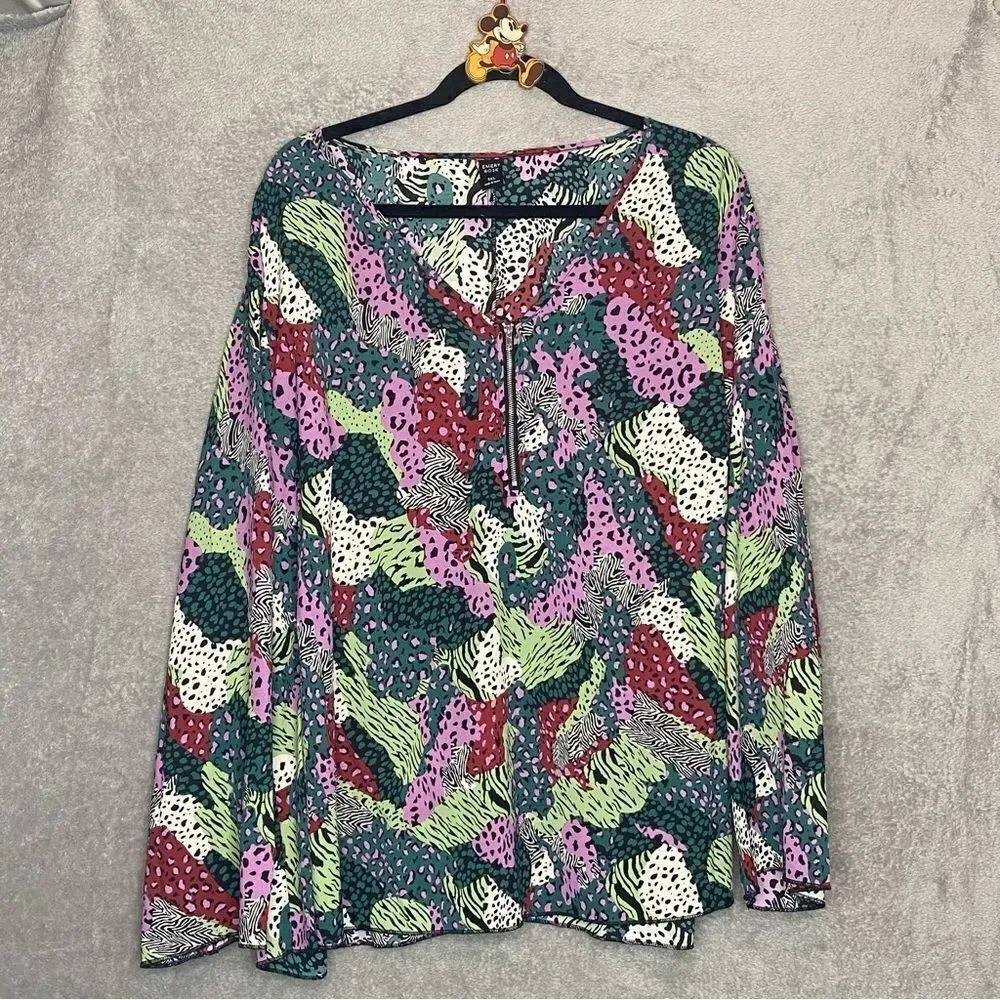 Emery‎ Rose 5X Top Shirt Green Animal Print Zip V Neck Long Sleeve Casual P1